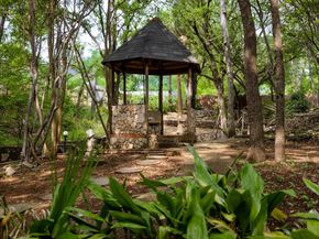 7504 Creekbluff DR, Austin TX 78750