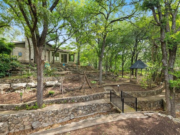7504 Creekbluff DR, Austin TX 78750
