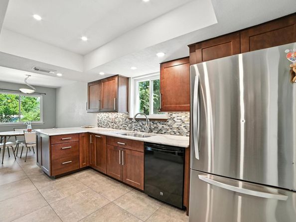 8600 Loralinda DR, Austin TX 78753