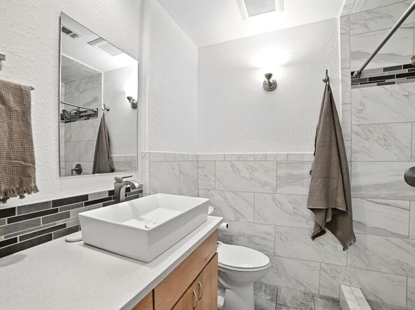 8600 Loralinda DR, Austin TX 78753