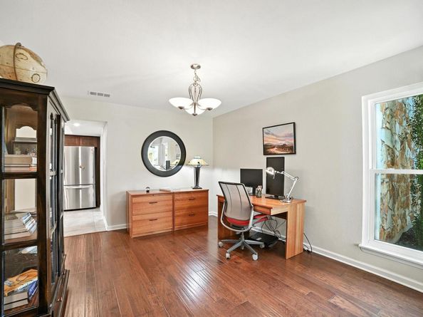 8600 Loralinda DR, Austin TX 78753