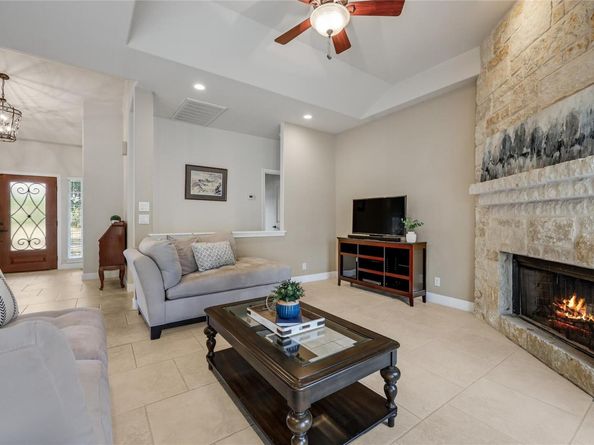 20638 Highland Lake DR, Lago Vista TX 78645