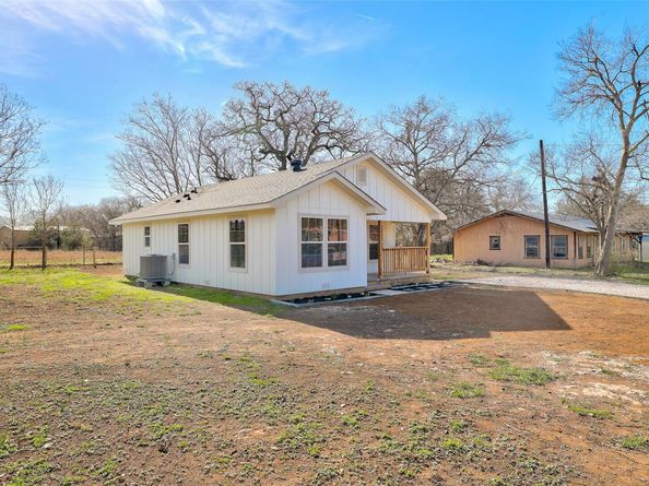 107 Russell ST, Liberty Hill TX 78642