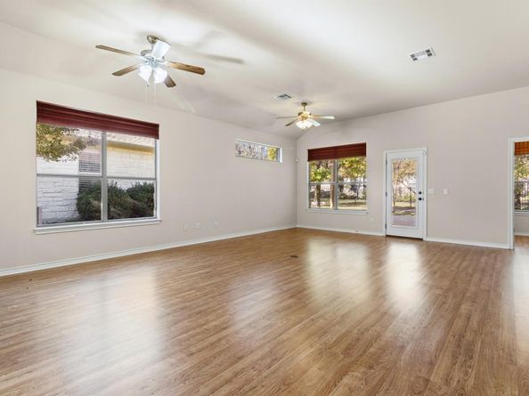 715 Enchanted Rock TRL, Georgetown TX 78633