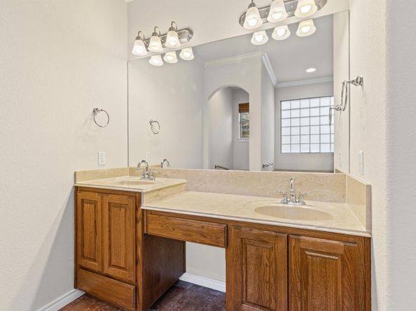 715 Enchanted Rock TRL, Georgetown TX 78633