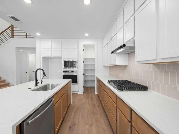 8616 Peristyle DR, Austin TX 78744