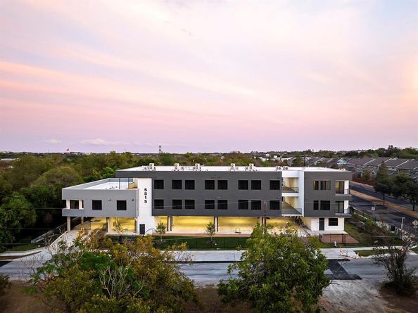 5515 Humming Bird LN 206, Austin TX 78745