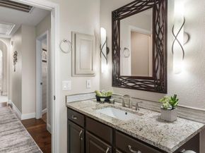 6913 Auckland DR, Austin TX 78749