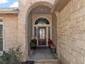 6913 Auckland DR, Austin TX 78749