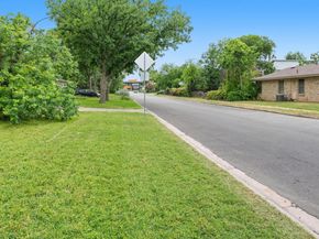 8207 Lazy LN, Austin TX 78757