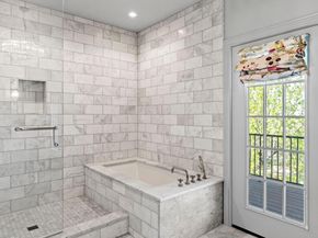 2702 Hillview Green LN, Austin TX 78703