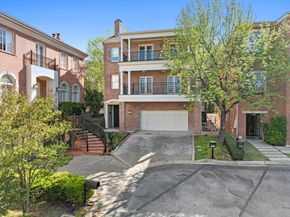 2702 Hillview Green LN, Austin TX 78703