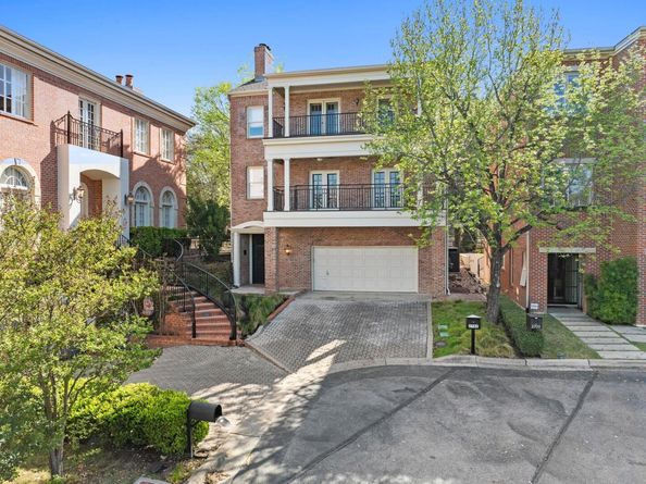 2702 Hillview Green LN, Austin TX 78703