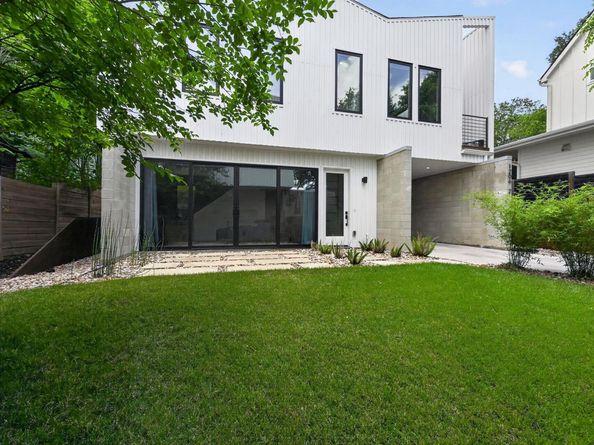 1206 Luna ST 2, Austin TX 78721