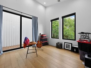 1206 Luna ST 2, Austin TX 78721