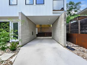 1206 Luna ST 2, Austin TX 78721