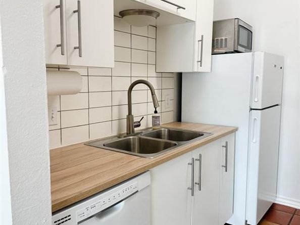 12166 Metric BLVD 213, Austin TX 78758