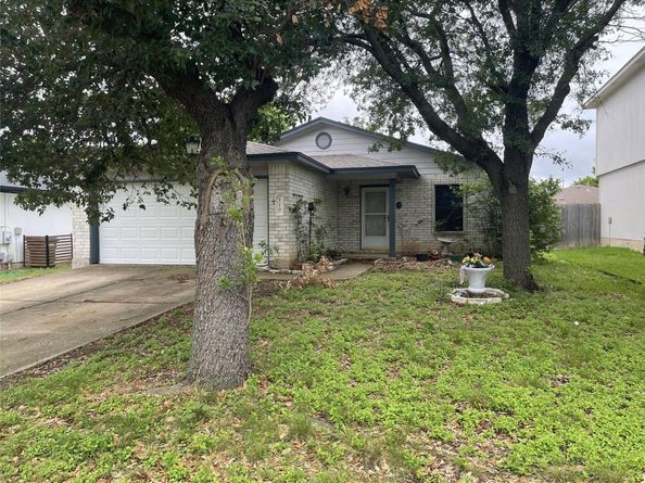 110 Brentwood DR, Leander TX 78641