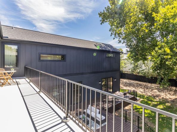 6905 Daugherty ST, Austin TX 78757