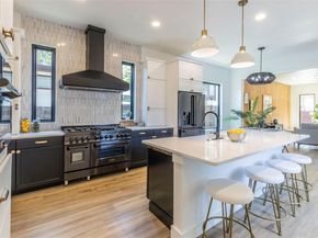 6905 Daugherty ST, Austin TX 78757