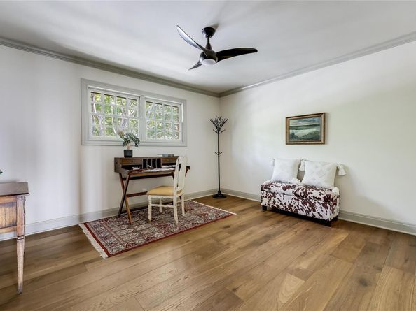 6220 Ledge Mountain DR, Austin TX 78731
