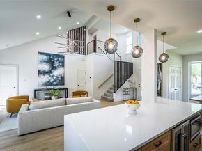 9111 Hazelhurst DR, Austin TX 78729