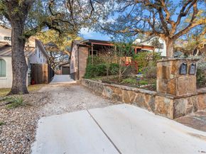 1106 Mission Ridge BLVD B, Austin TX 78704