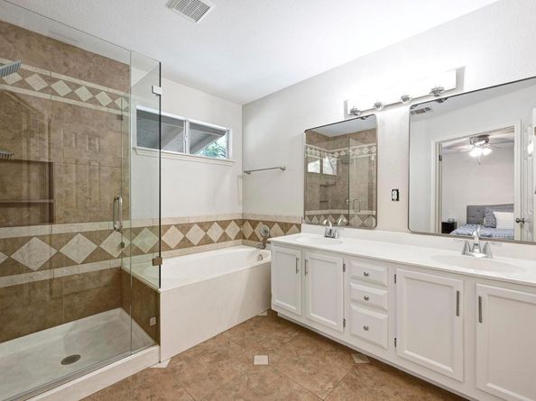 1314 Tetbury LN, Austin TX 78748