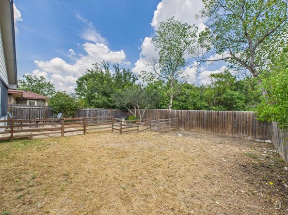 2606 Hutton LN, Leander TX 78641