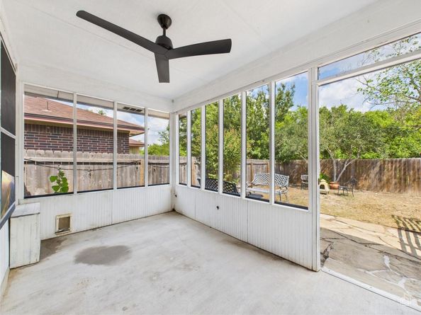 2606 Hutton LN, Leander TX 78641