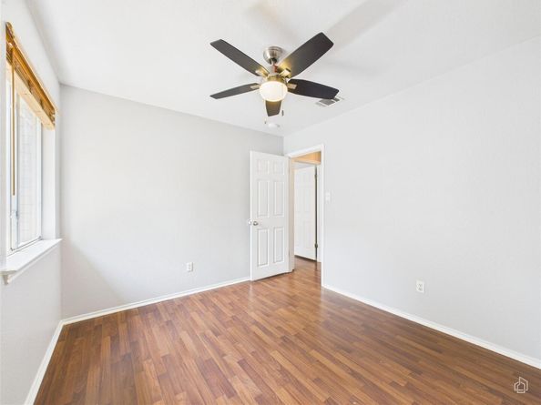 2606 Hutton LN, Leander TX 78641