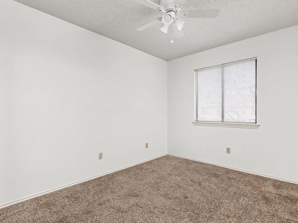 12325 Los Indios TRL 12, Austin TX 78729