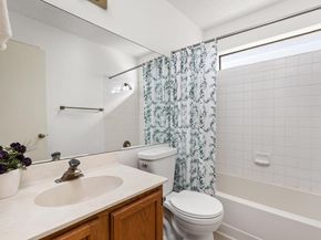 12325 Los Indios TRL 12, Austin TX 78729