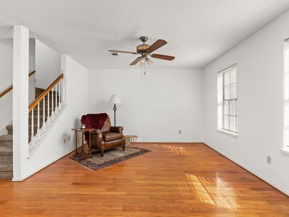 12325 Los Indios TRL 12, Austin TX 78729