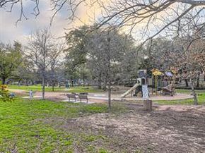 2000 Lightsey RD 3, Austin TX 78704