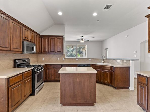 765 Bent Wood PL, Round Rock TX 78665