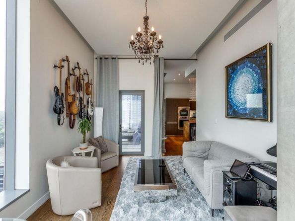 210 Lavaca ST 1801, Austin TX 78701