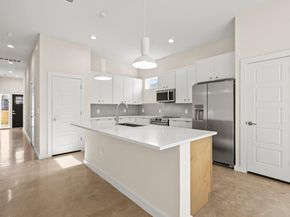 4801 Sara DR B, Austin TX 78721