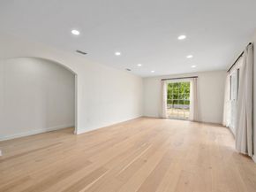 1811 Rogge LN, Austin TX 78723