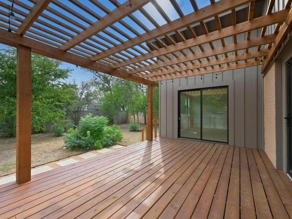 1811 Rogge LN, Austin TX 78723