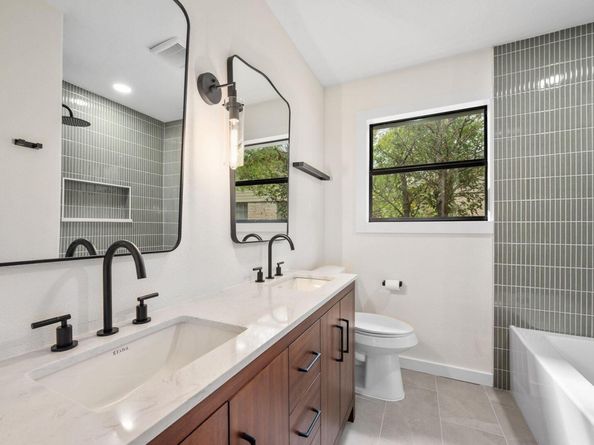 1811 Rogge LN, Austin TX 78723