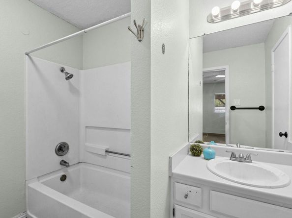 3102 Red Bay DR, Cedar Park TX 78613