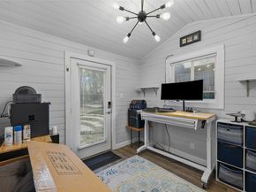 4209 Red Cloud DR, Austin TX 78759