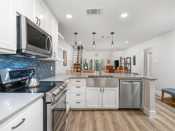 8000 Forest Mesa DR B, Austin TX 78759