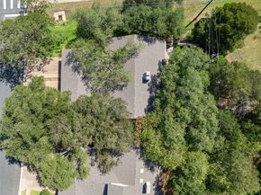 8000 Forest Mesa DR B, Austin TX 78759