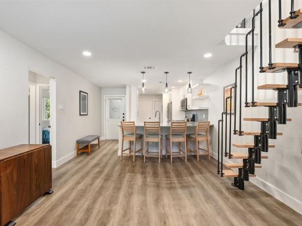 8000 Forest Mesa DR B, Austin TX 78759