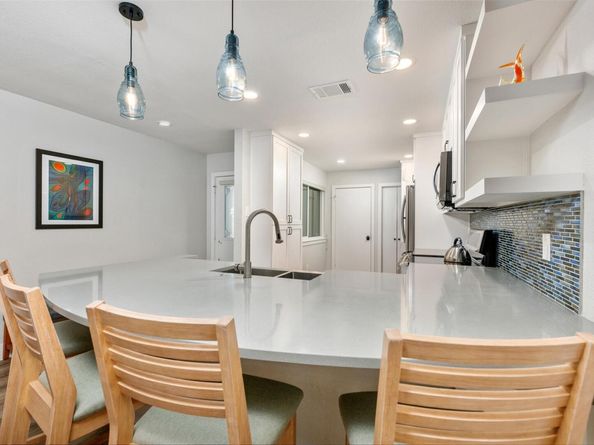 8000 Forest Mesa DR B, Austin TX 78759