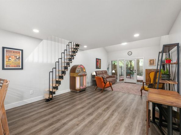 8000 Forest Mesa DR B, Austin TX 78759