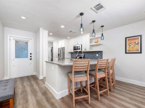 8000 Forest Mesa DR B, Austin TX 78759