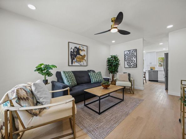 6706 Colony Park DR, Austin TX 78724